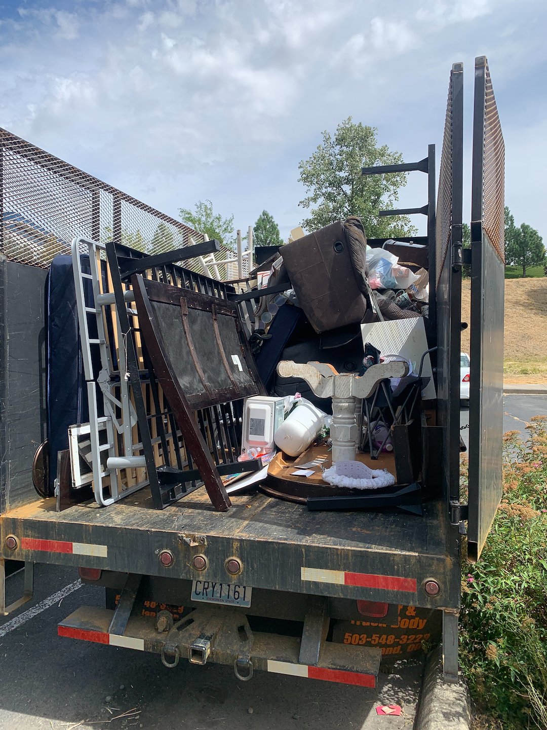 Apartment Junk and Carpet Removal in Pullman Washington 