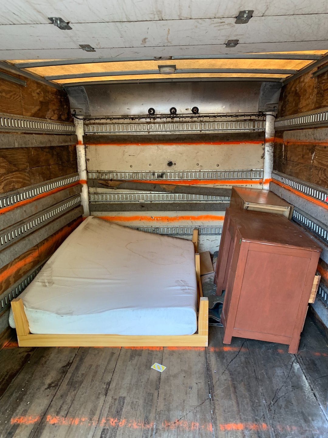 Mattress and Furniture Removal in Pullman